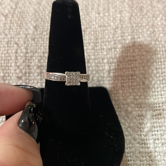 Diamond rings - Picture 2 of 5